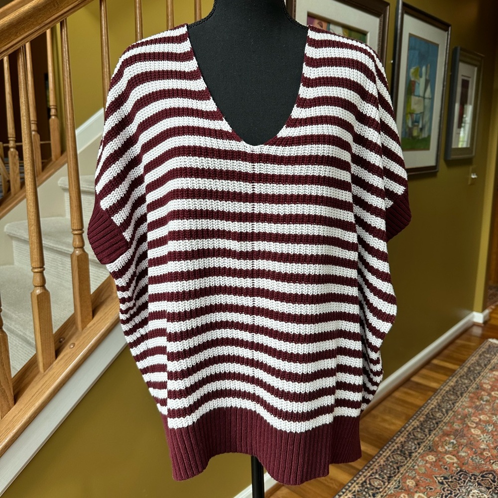 LOFT Women’s Burgundy & Cream Striped Boxy V-neck Vest